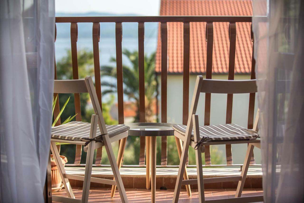 Apartman Sesna Bol Exterior foto